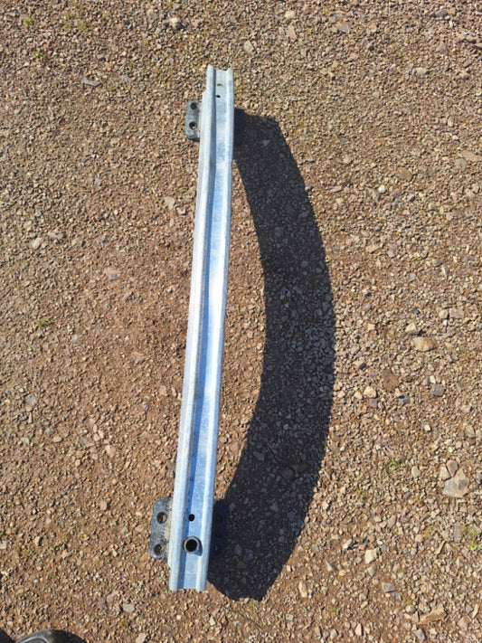 Prednja greda audi q7 4l 4l0807309