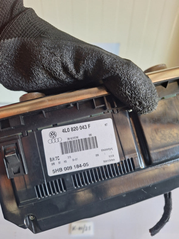 Prekidaci prekidac ac klime audi q7 4l 4l0820043f