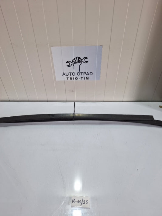 Lajsne prednje sajbe audi q7 4l