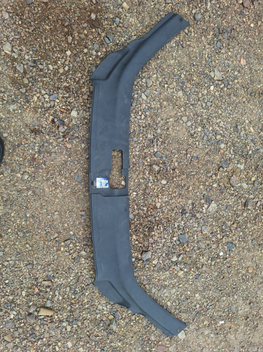 Plastika ispod haube audi q7 4l