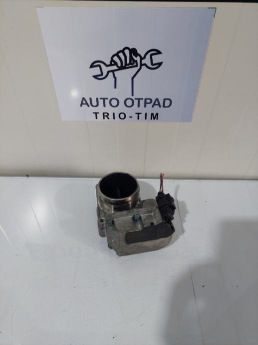 Klapna gasa audi a5 vw a2c302474400 3.0tdi 3.0tdi