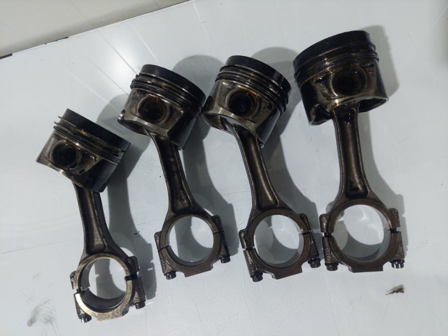 Klipovi klipnjace audi a6 4f c6 a3 a4 b8 2.0tdi 2.0 tdi BHS 038J