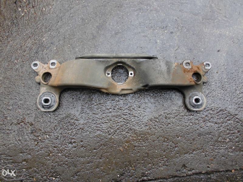 nosac mjenjaca audi a4 b7 2.5 automatik