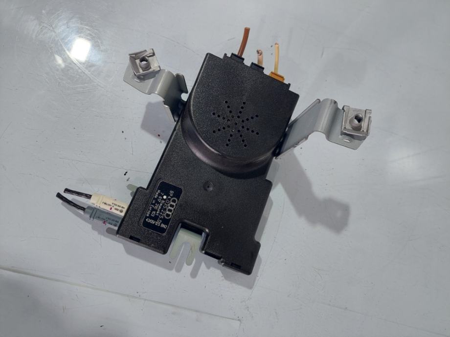 Pojacalo antene audi a3 8p 8p4035225D