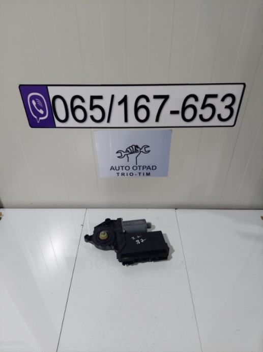 Последњи лијеви мотор подизача ауди а4 б7 8е0959801е